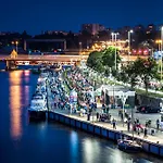 아파트 5-stars - Old Town